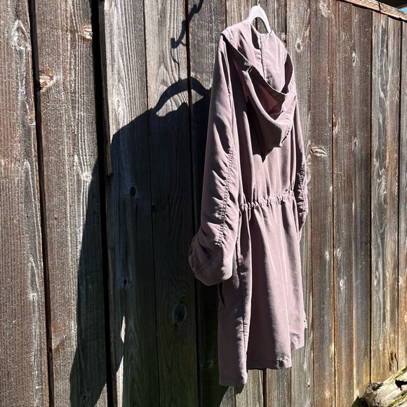 H&M Divided asymmetrical lightweight long zip up hooded trench coat size 6 - Picture 13 of 17